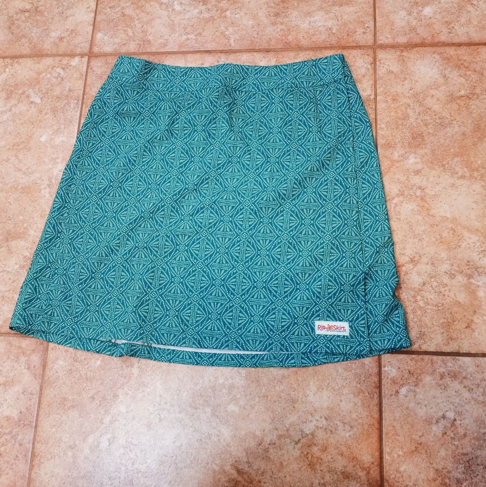 Rip Skirt Hawaii Green Adjustable Waist Size Medium